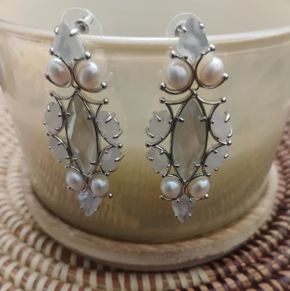 Kendra Scott Genevieve Statement Earrings in Silver and Ivory Pearl NWT - Picture 5 of 10